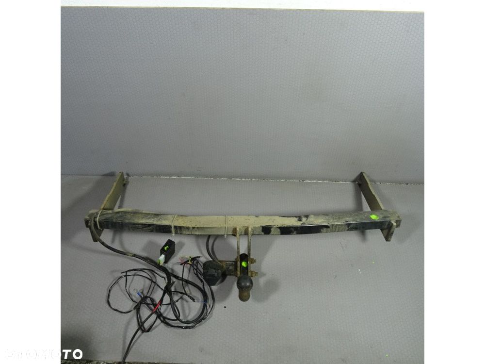 VW PASSAT B7 KOMBI HAK DO PRZYCZEP - 1