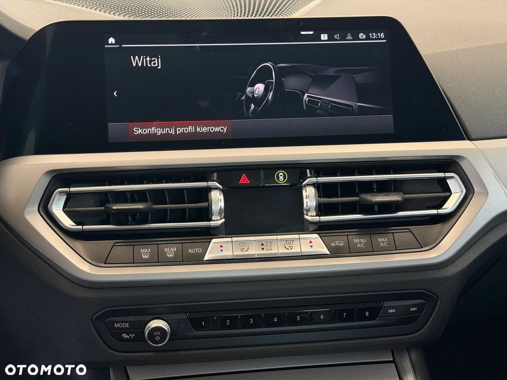 BMW Seria 3 318i Sport - 19