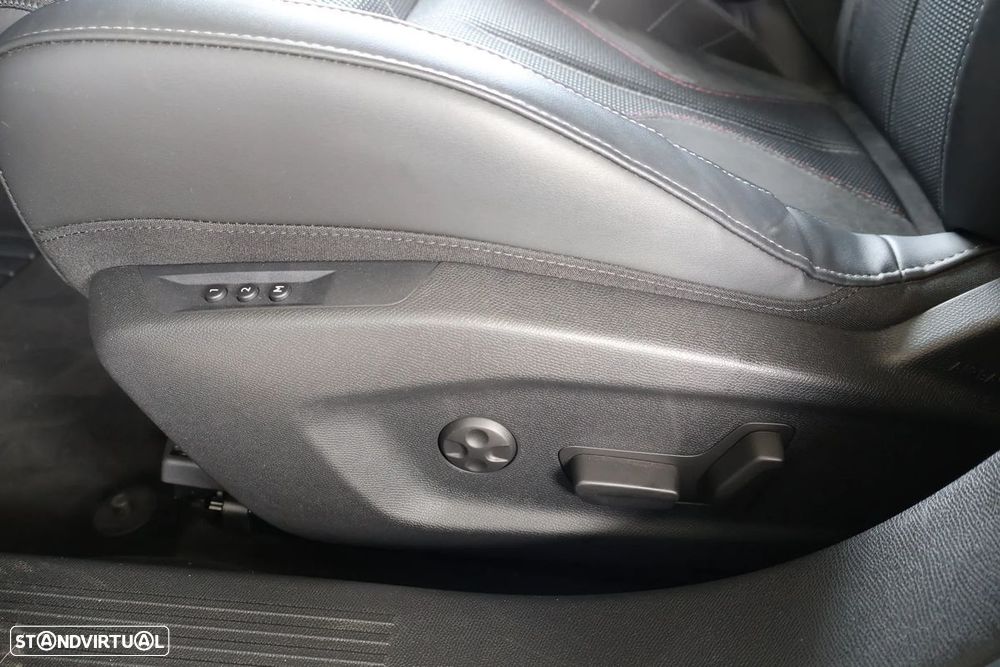 DS DS4 E-Tense Performance Line EAT8 - 17