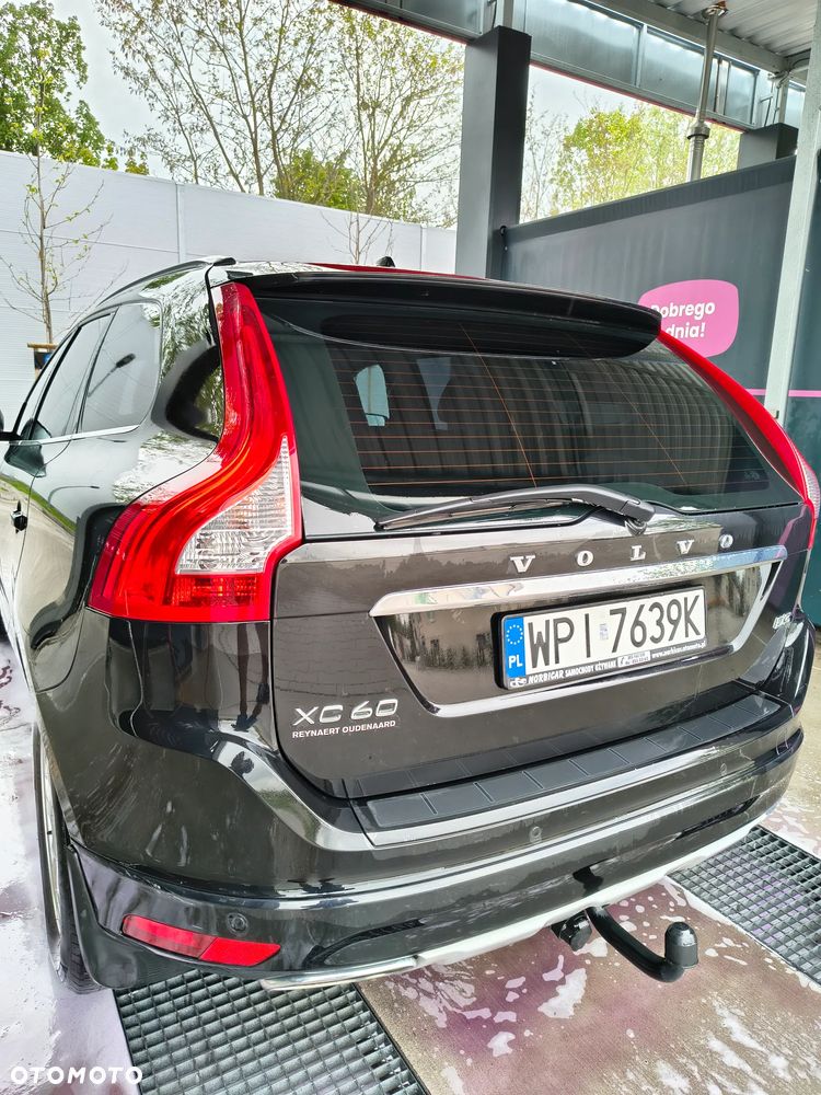 Volvo XC 60 D3 Drive-E Ocean Race - 9