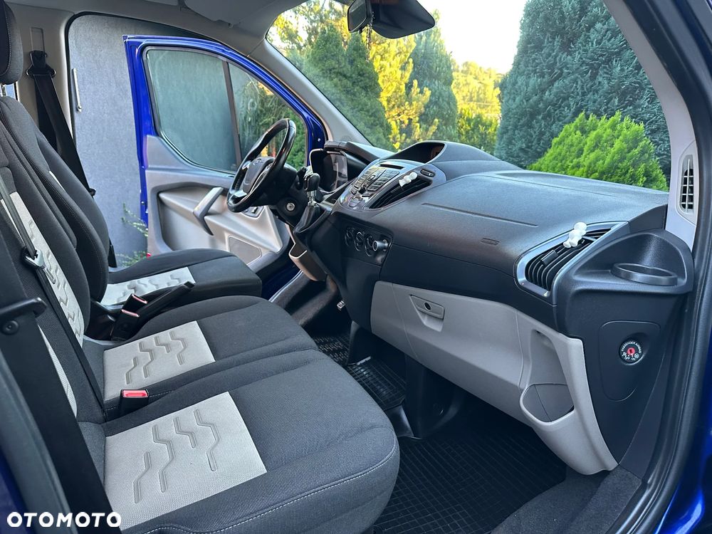 Ford Tourneo Custom 2.0 EcoBlue L1 Trend - 17