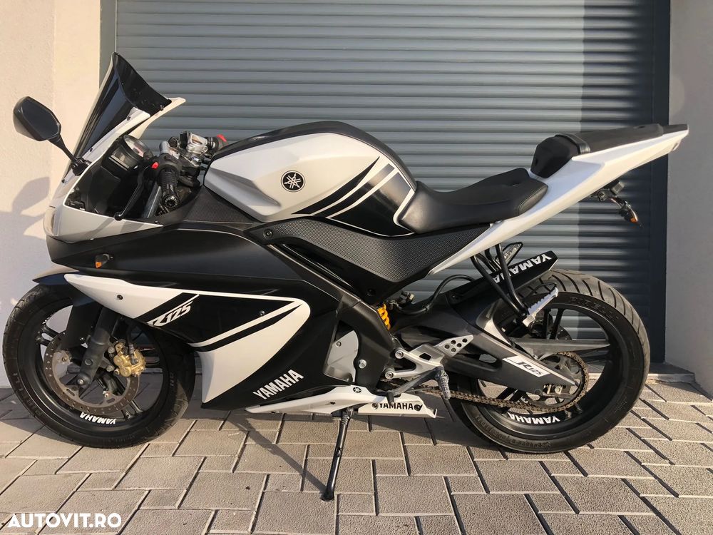 Yamaha YZF-R125 - 2
