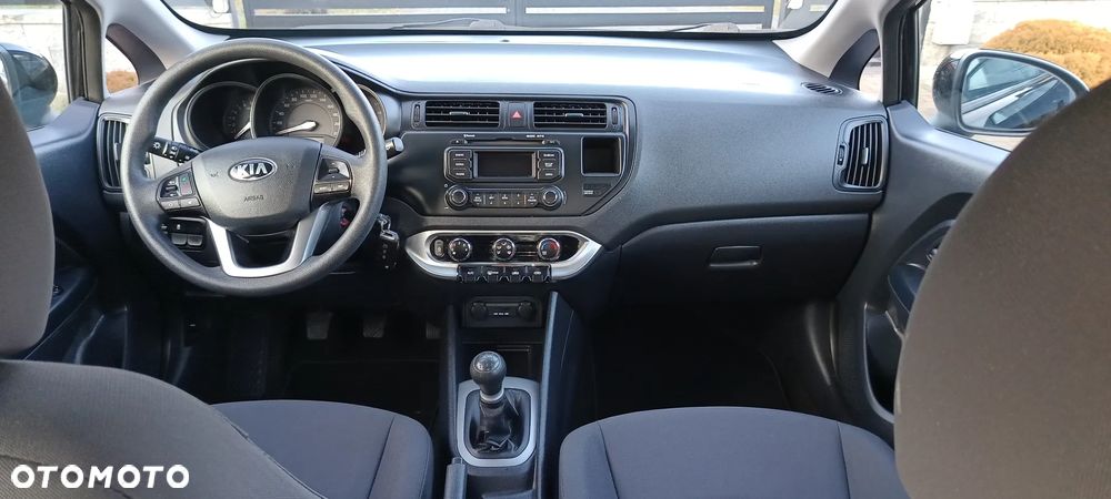 Kia Rio - 2