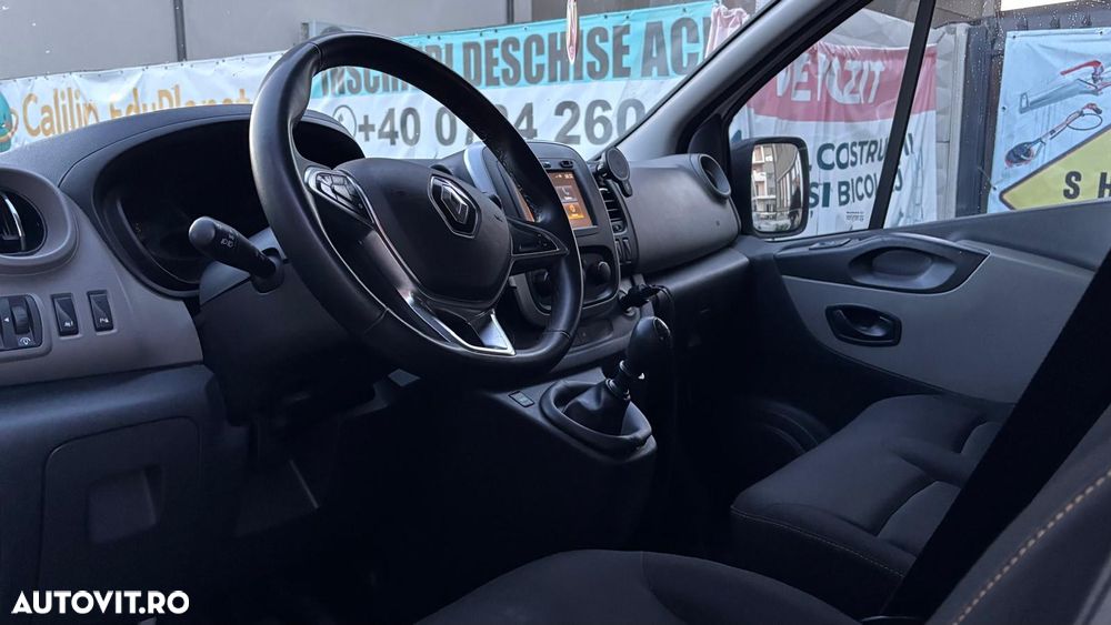 Renault Trafic - 1