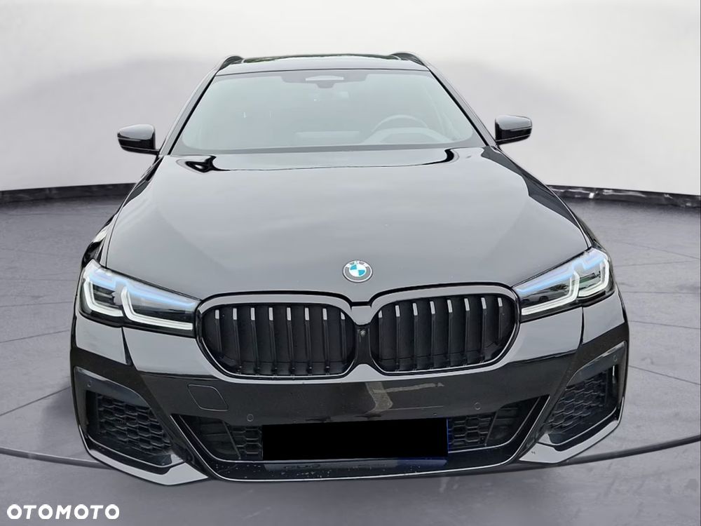 BMW Seria 5 540i xDrive - 7