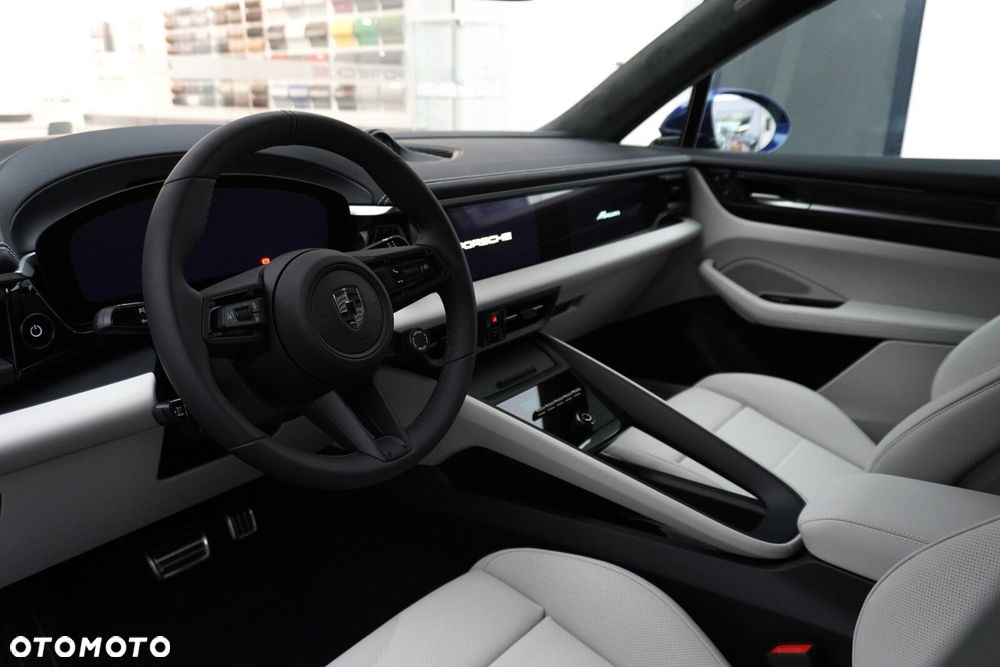 Porsche Macan - 13