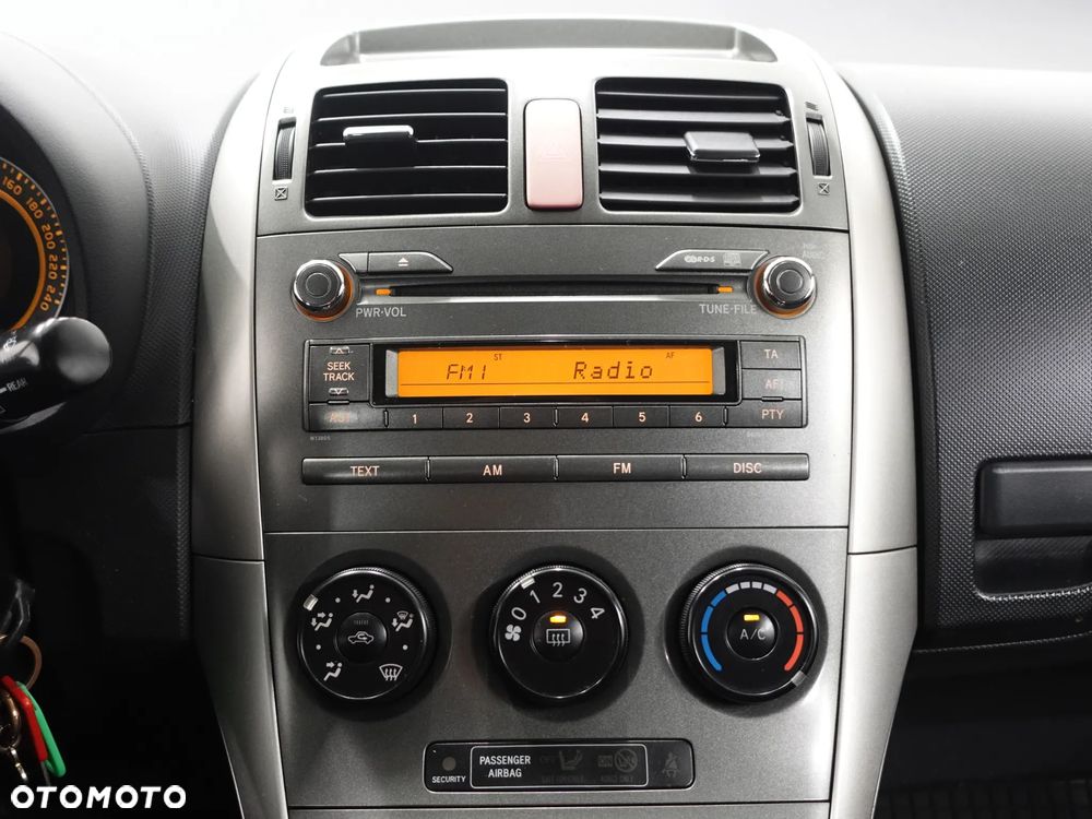 Toyota Auris 1.6 VVT-i Luna - 32