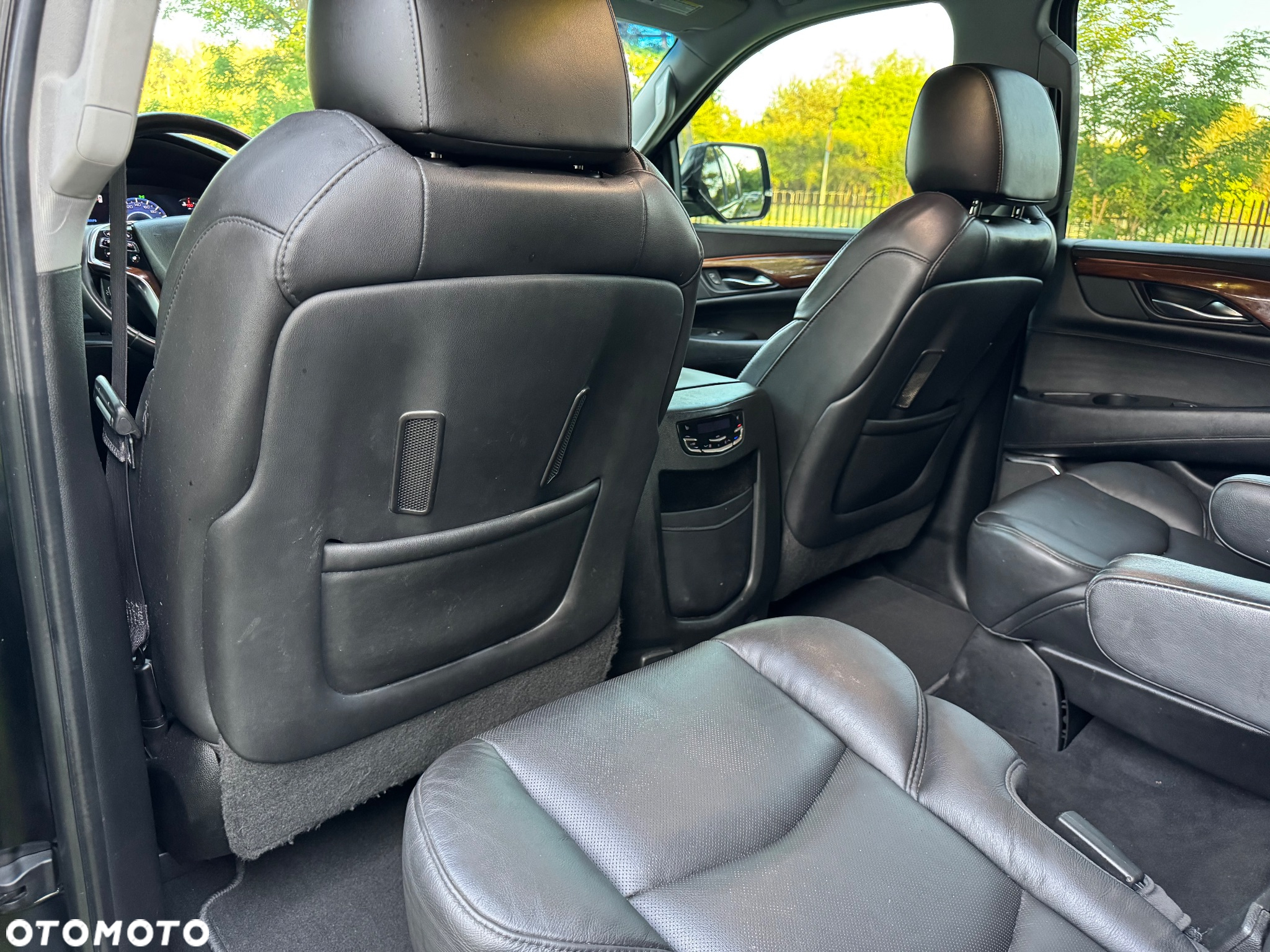 Cadillac Escalade 6.2 V8 AWD AT Premium - 29
