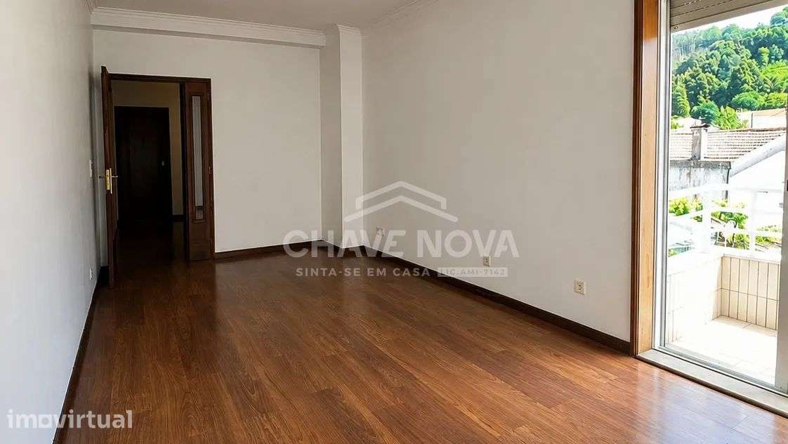 Apartamento T2 com 3 varandas, garagem em Oliveira do Douro - Gaia - Grande imagem: 3/20