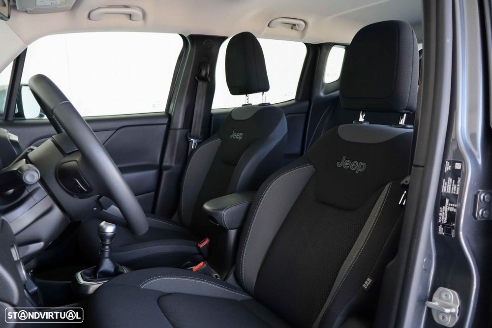 Jeep Renegade 1.0 T Limited - 23