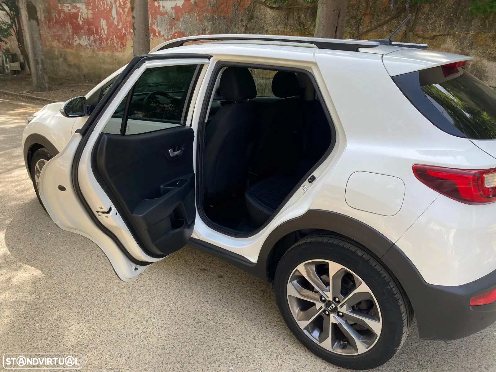 Kia Stonic 1.0 T-GDI Drive - 8