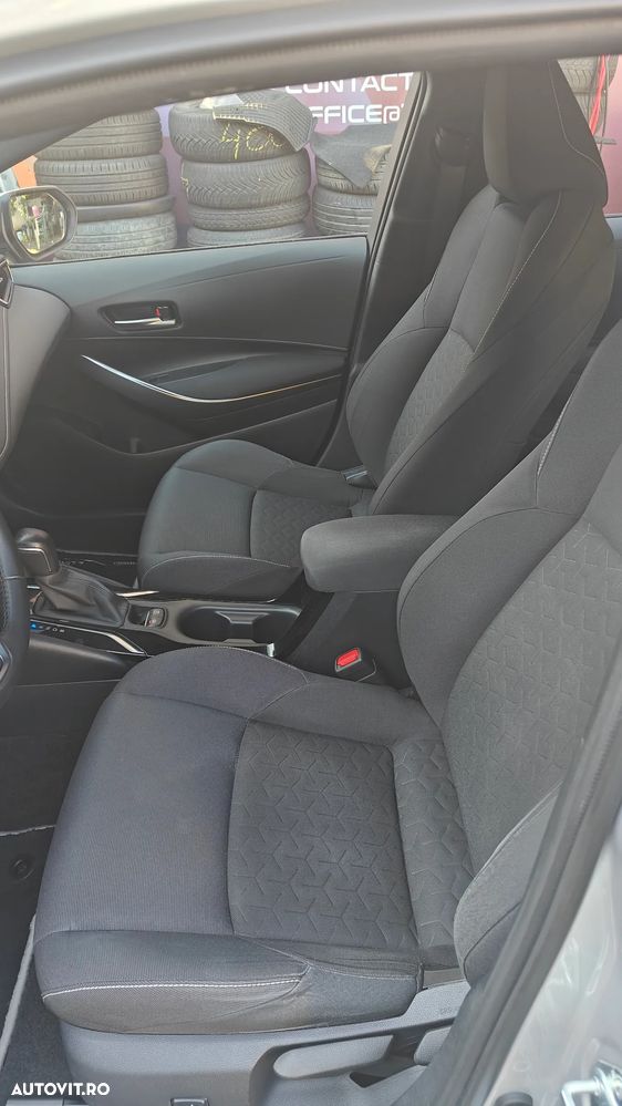 Toyota Corolla 1.8 HSD Business - 6