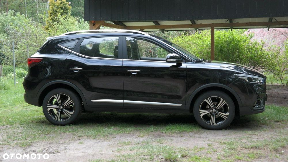 MG ZS - 23