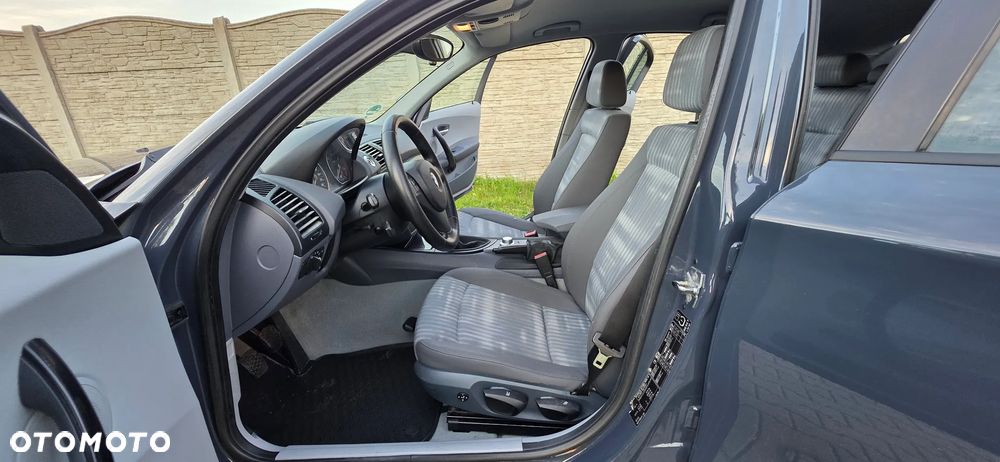 BMW Seria 1 118d DPF - 15