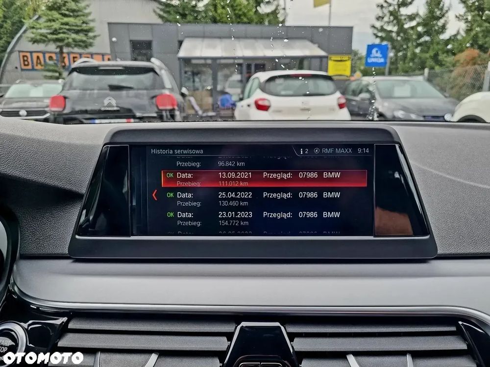 BMW Seria 5 520i Sport Line - 23