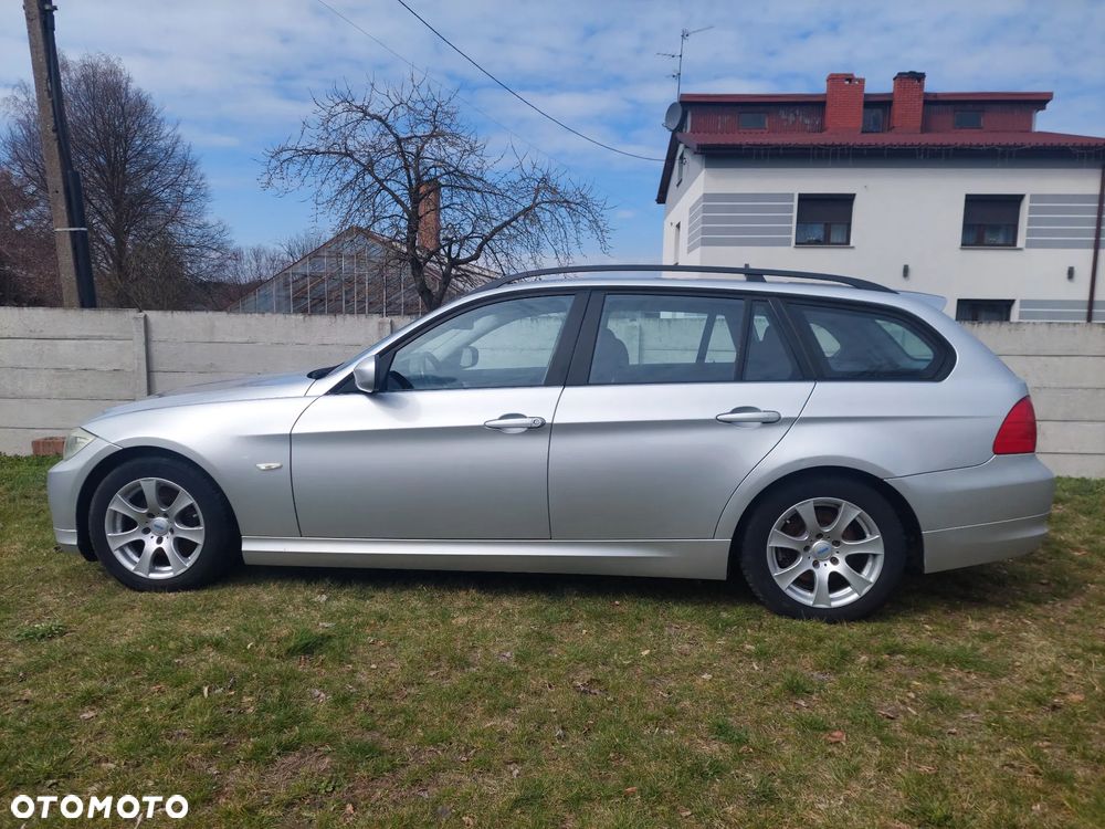 BMW Seria 3 318d DPF Edition Lifestyle - 2