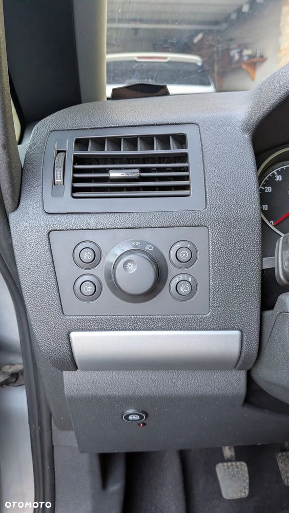 Opel Zafira 1.8 - 9