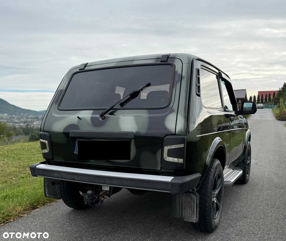 Lada Niva - 4