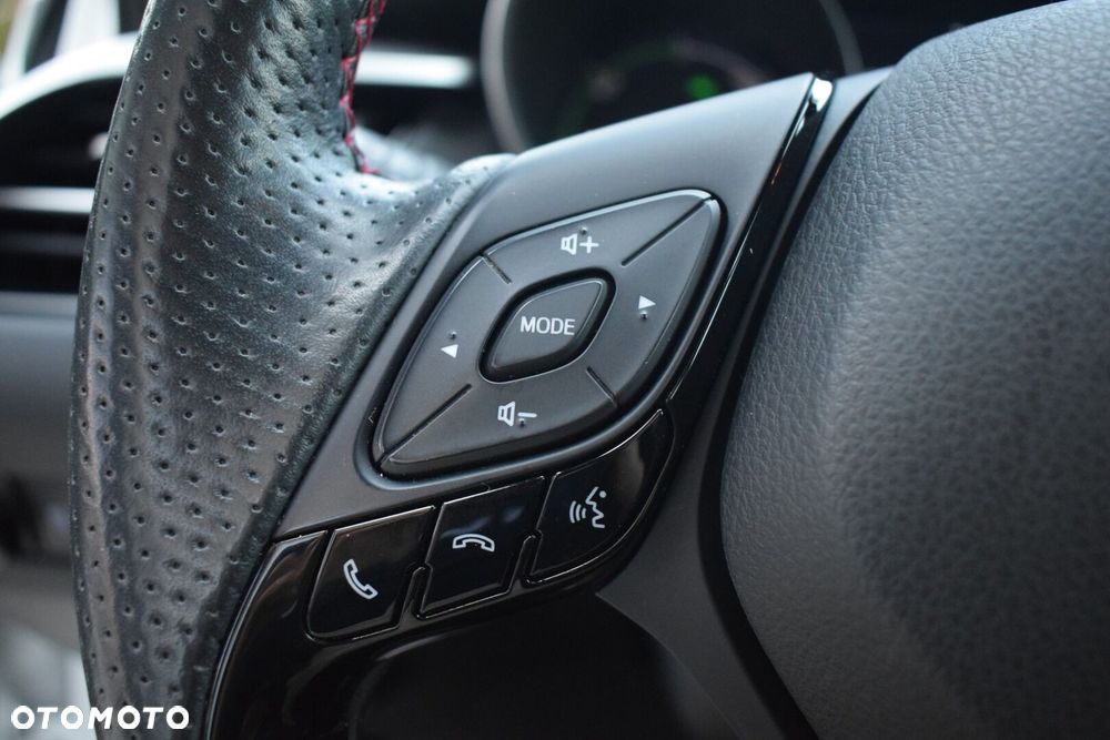 Toyota C-HR 2.0 Hybrid GR Sport - 24