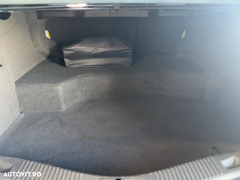 Ford Mondeo 2.0 HEV Trend - 10