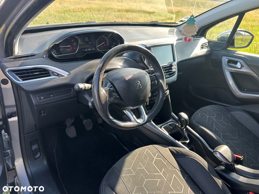 Peugeot 2008 PureTech 82 Allure - 9