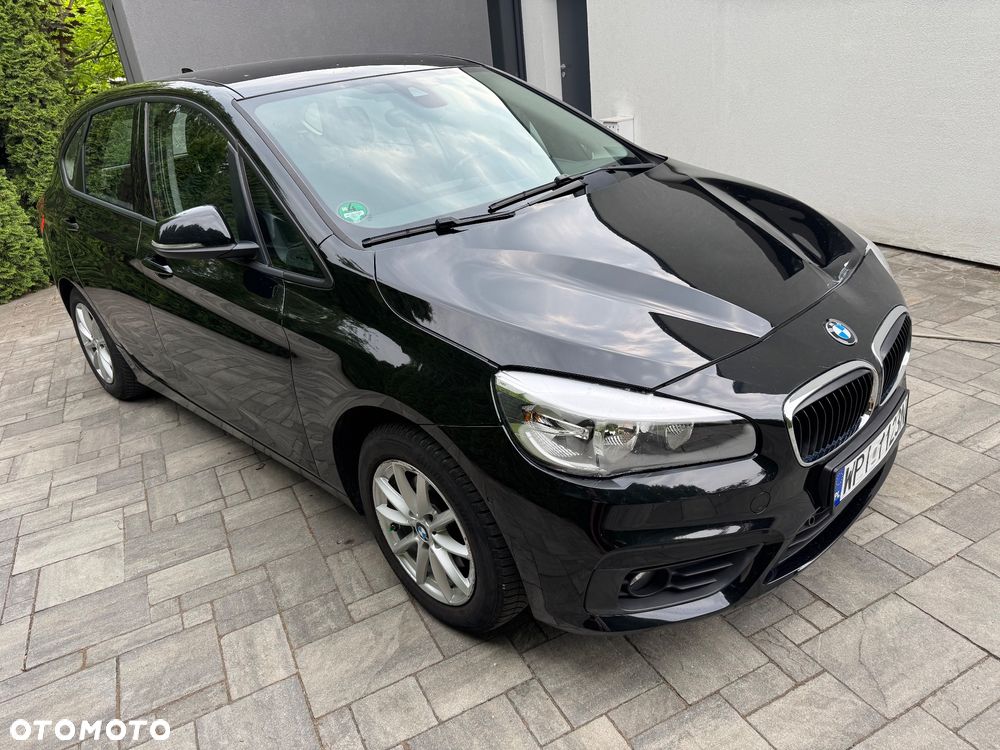BMW Seria 2 218d - 4