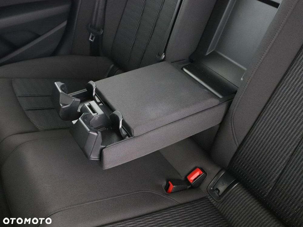 Audi A4 Avant 2.0 TFSI ultra S tronic design - 40