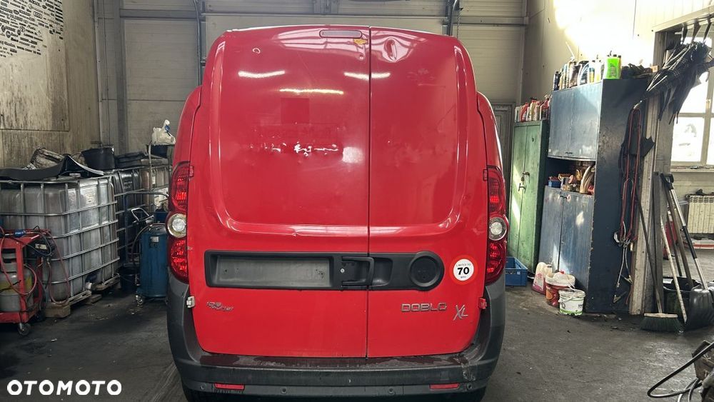 Wzmocnienie zderzaka tył Fiat  Doblo '14 - 1