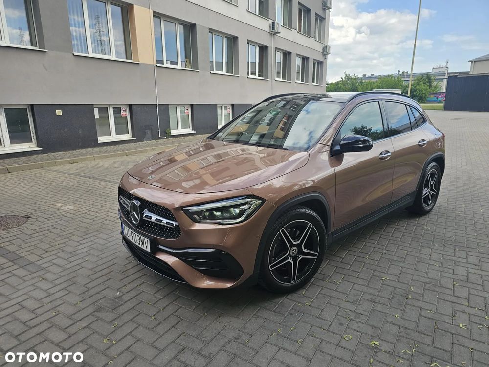 Mercedes-Benz GLA 200 Progressive - 2