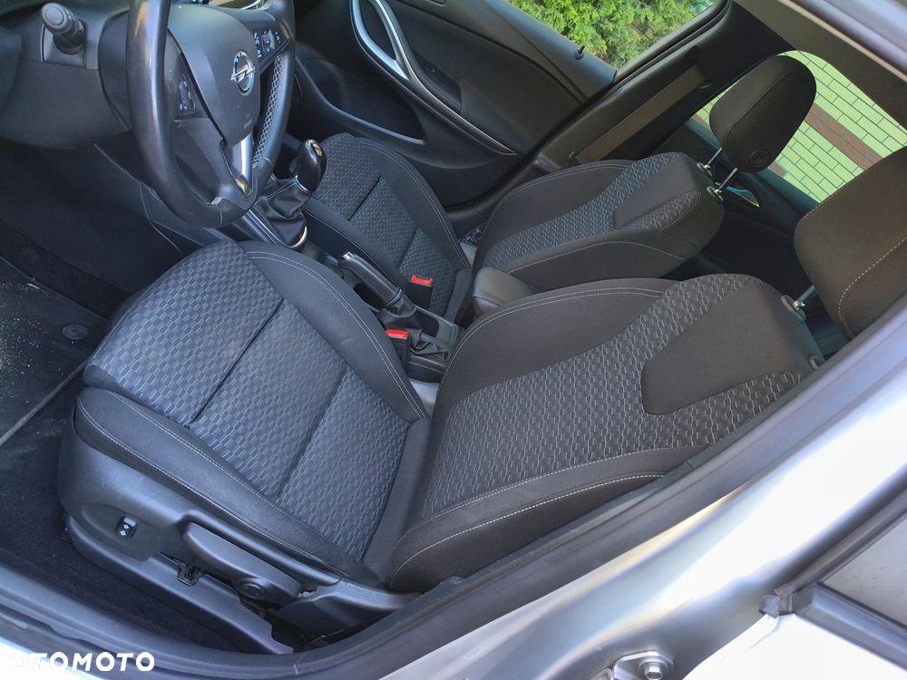 Opel Astra - 31
