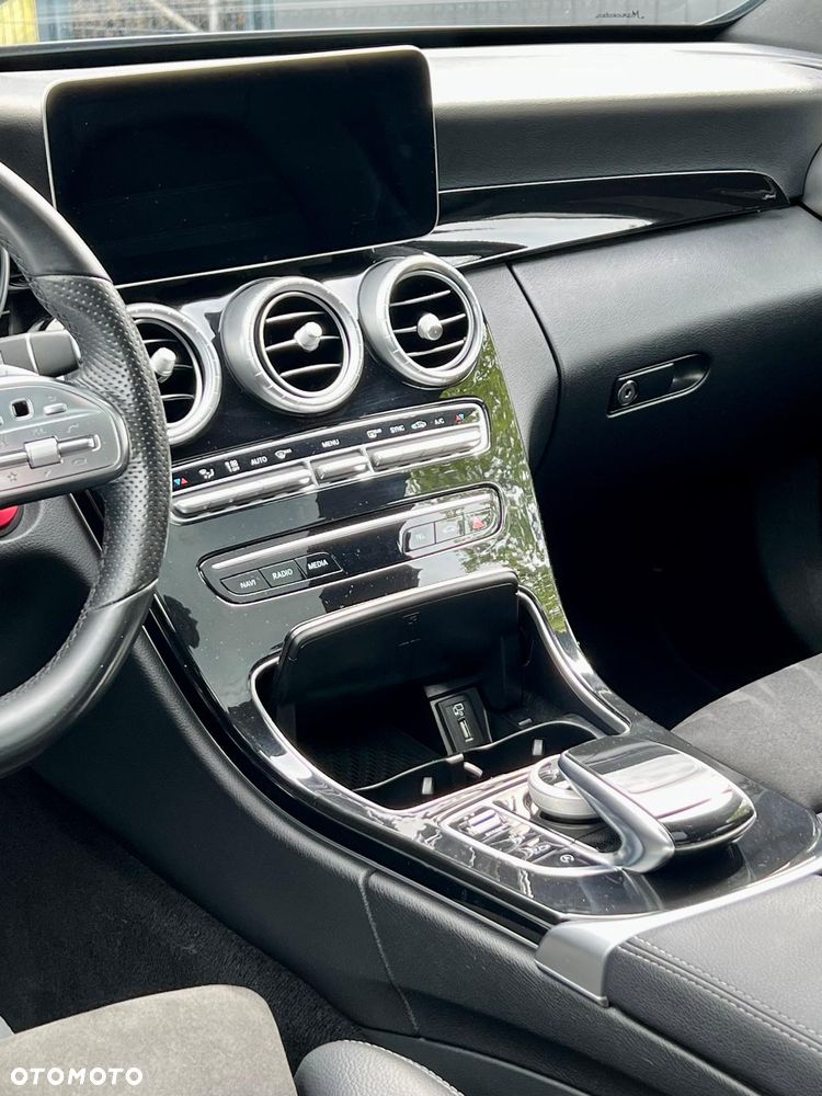 Mercedes-Benz Klasa C 200 d 9G-TRONIC AMG Line - 16