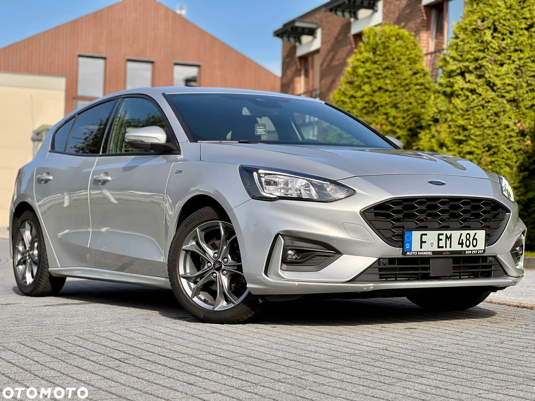 Ford Focus 1.0 EcoBoost Hybrid ST-LINE X - 6