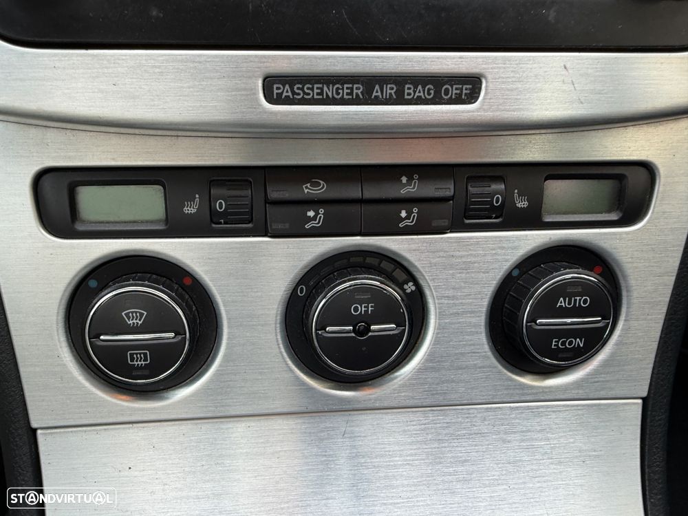 VW Passat 2.0 TDI Highline - 13