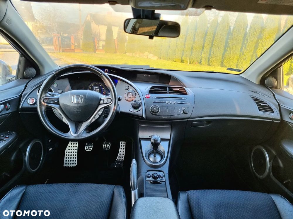 Honda Civic 1.8 Sport - 10