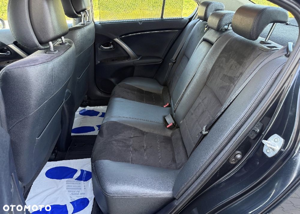 Toyota Avensis 2.0 Prestige NAVI MS - 20