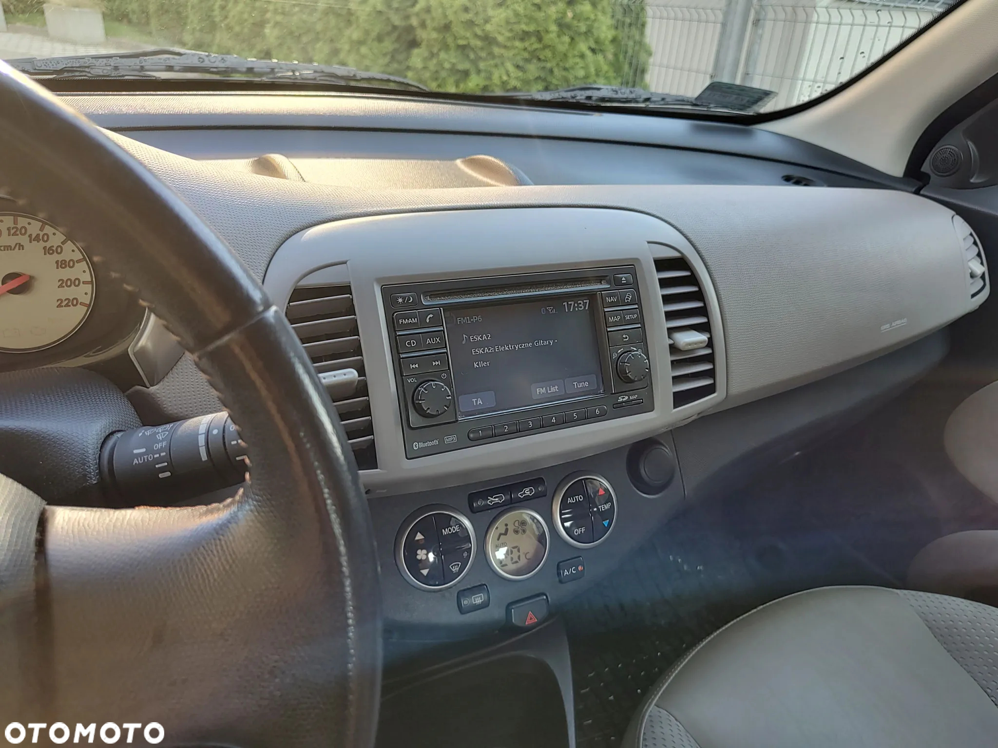 Nissan Micra 1.6 Active Luxury - 3