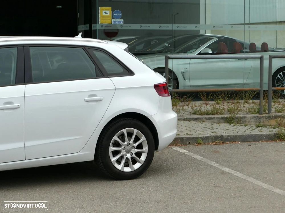 Audi A3 Sportback 1.6 TDI Advance Ultra - 15