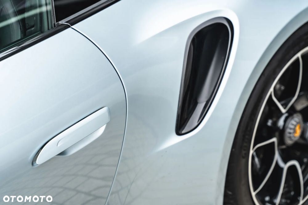 Porsche 911 Turbo S - 4