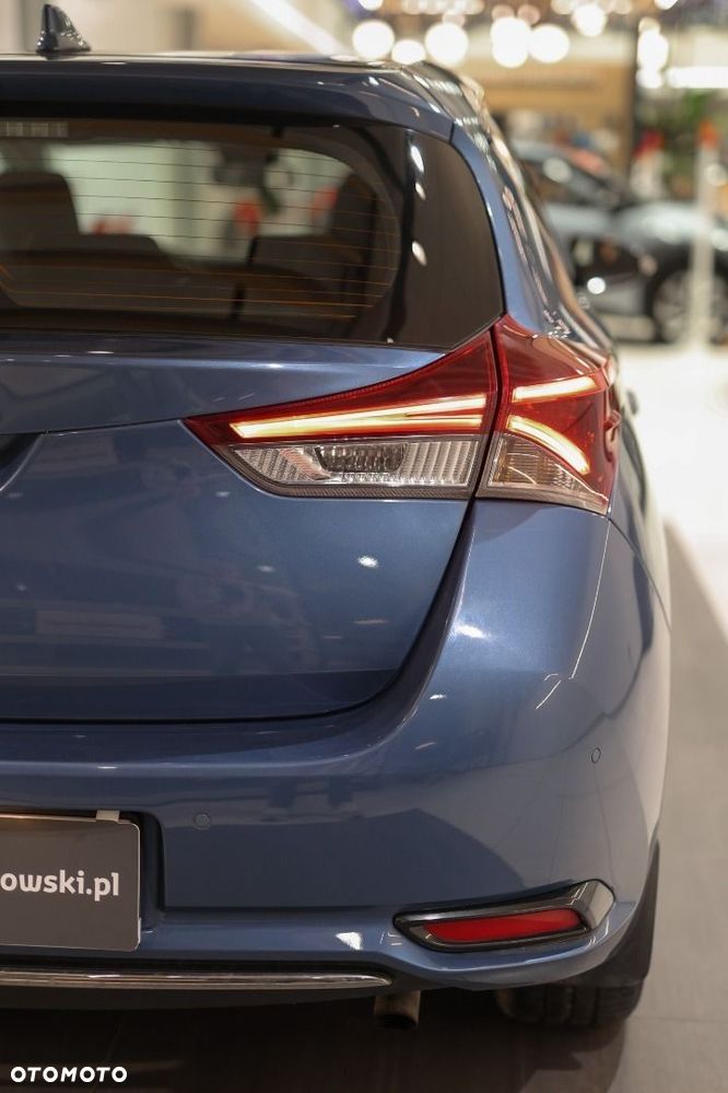 Toyota Auris - 13