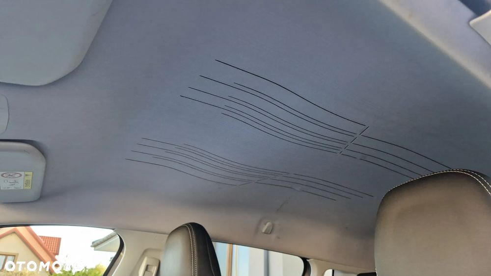 Peugeot 2008 1.6 BlueHDi Allure S&S - 20