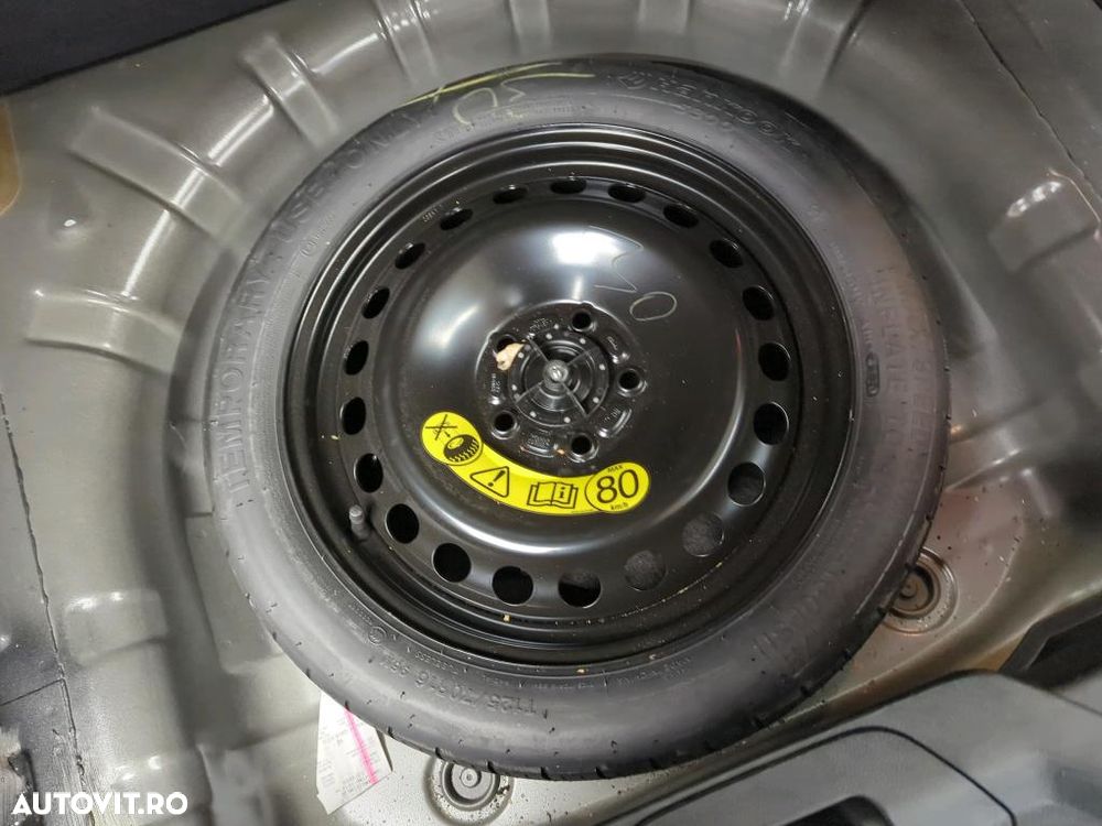 Ford Focus 1.0 EcoBoost MHEV Titanium - 11