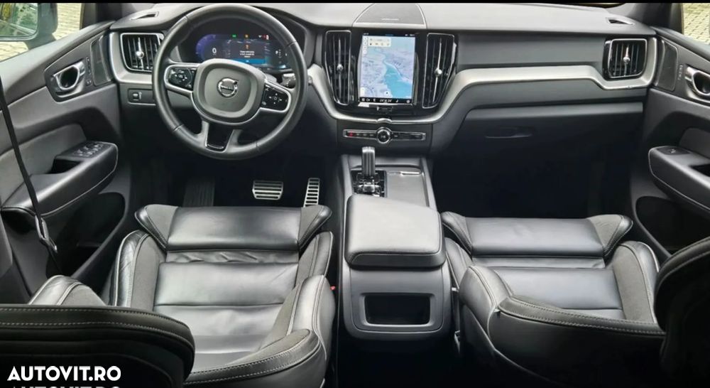 Volvo XC 60 B4 MHEV AWD R-Design - 29