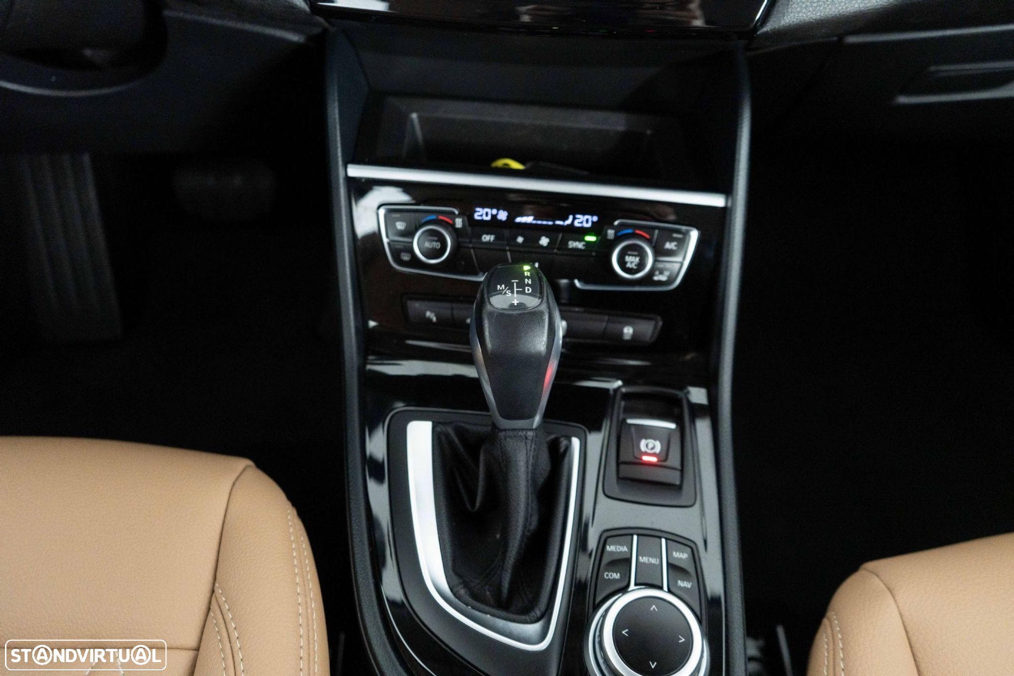 BMW 225xe Active Tourer Line Luxury - 24