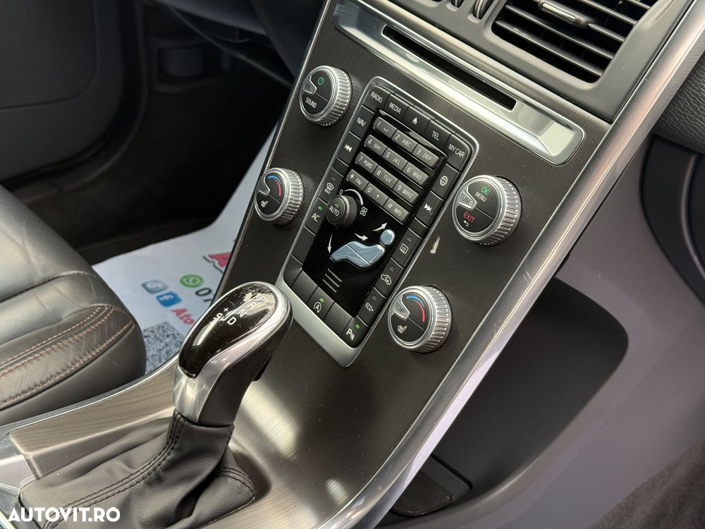 Volvo XC 60 D4 Geartronic Momentum - 6
