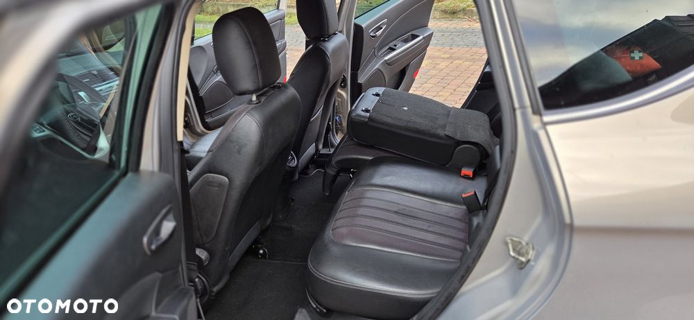 Lancia Delta 1.4 T-Jet Argento - 16