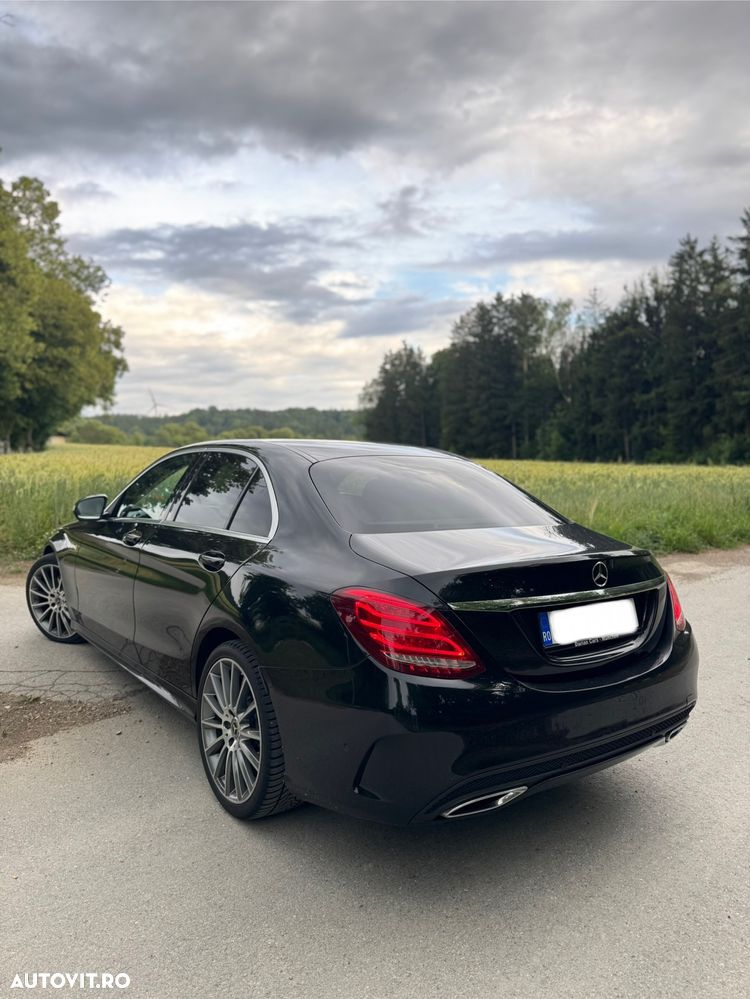 Mercedes-Benz C 220 d T 9G-TRONIC AMG Line - 11