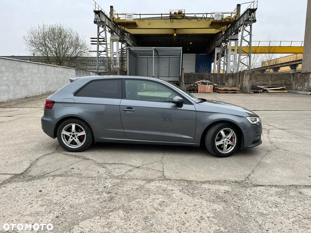 Audi A3 3-drzwiowe 2.0 TDI Ambiente - 2