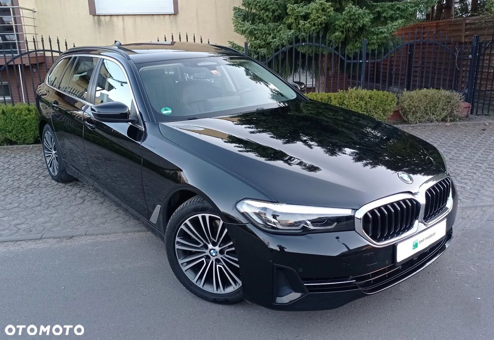 BMW Seria 5 520d Luxury Line sport - 4