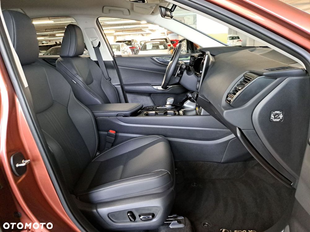 Lexus NX - 16
