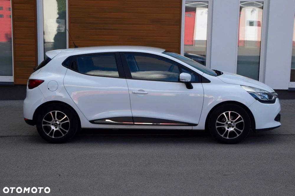 Renault Clio 1.2 16V Limited - 8